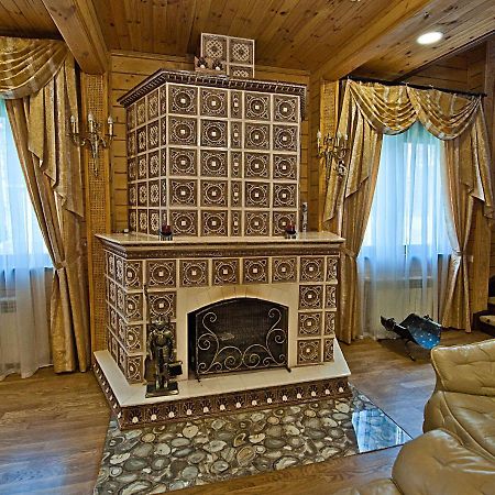 Комплекс Відпочинку Goldfіsh Сlub Guest House Babintsy ภายนอก รูปภาพ