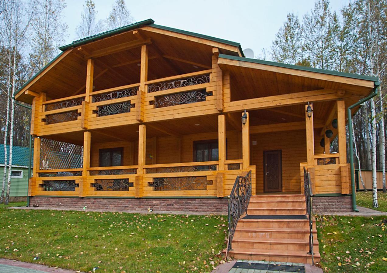 Комплекс Відпочинку Goldfіsh Сlub Guest House Babintsy ภายนอก รูปภาพ