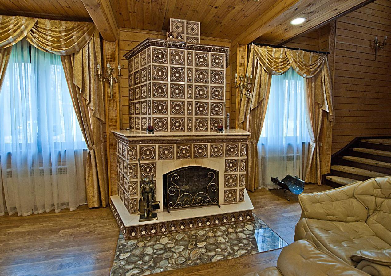 Комплекс Відпочинку Goldfіsh Сlub Guest House Babintsy ภายนอก รูปภาพ