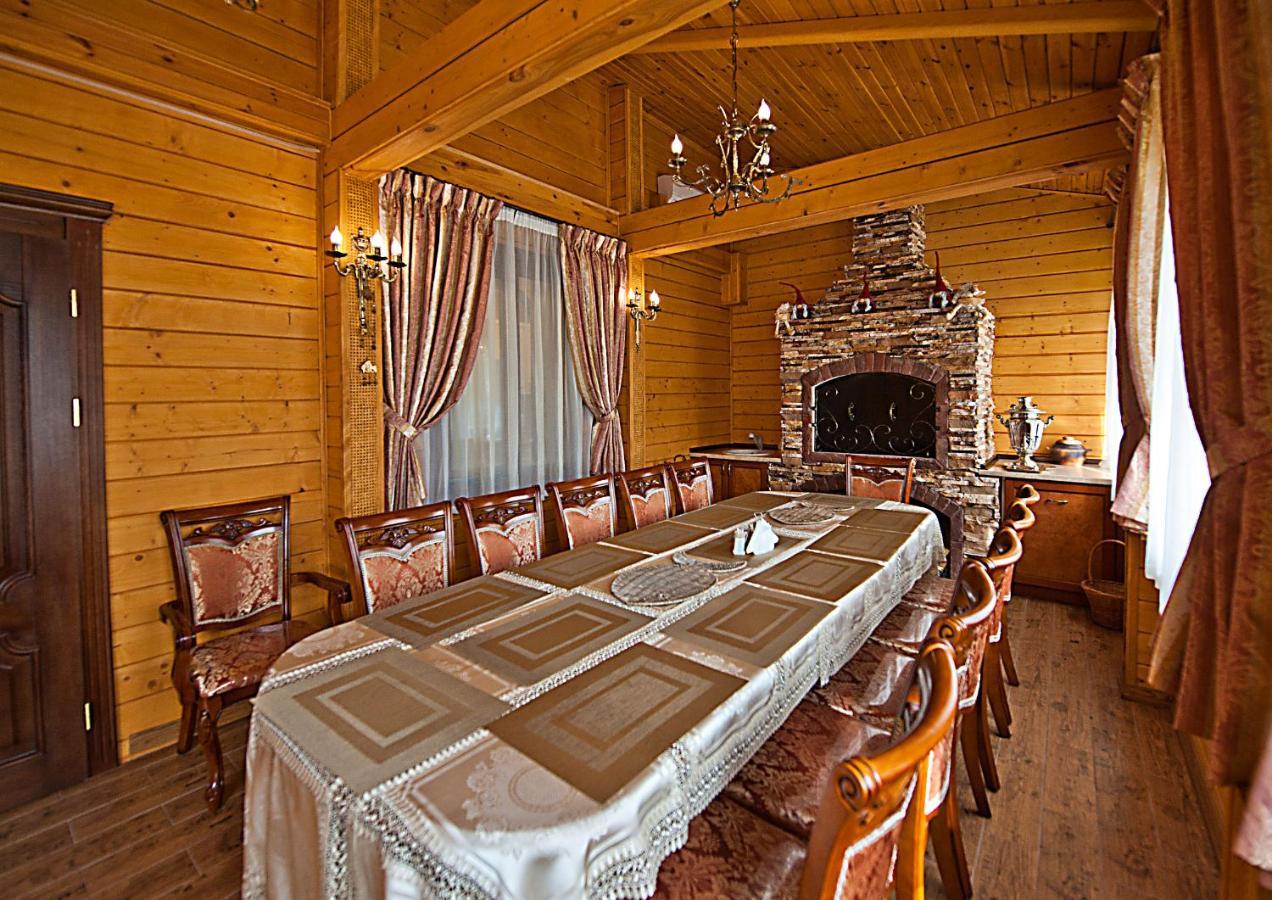 Комплекс Відпочинку Goldfіsh Сlub Guest House Babintsy ภายนอก รูปภาพ