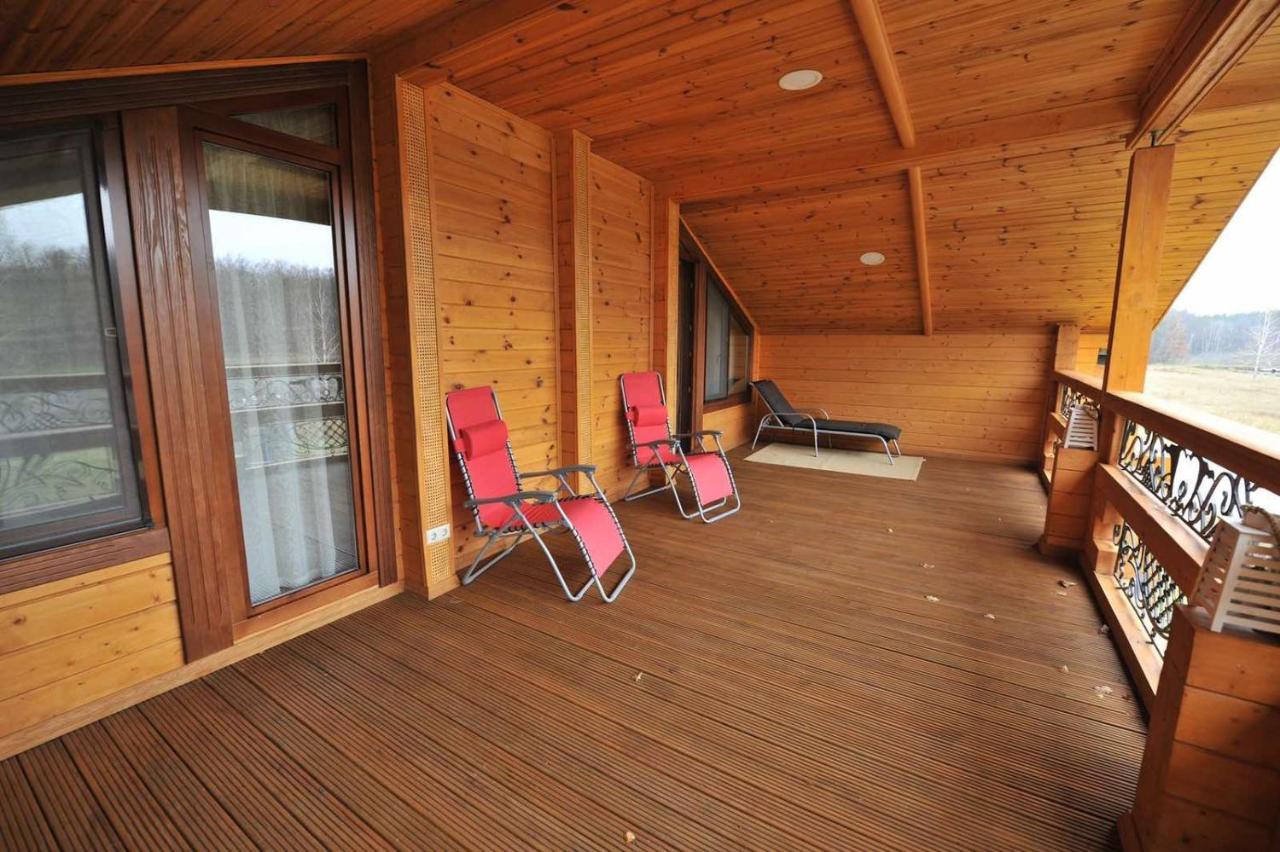 Комплекс Відпочинку Goldfіsh Сlub Guest House Babintsy ภายนอก รูปภาพ
